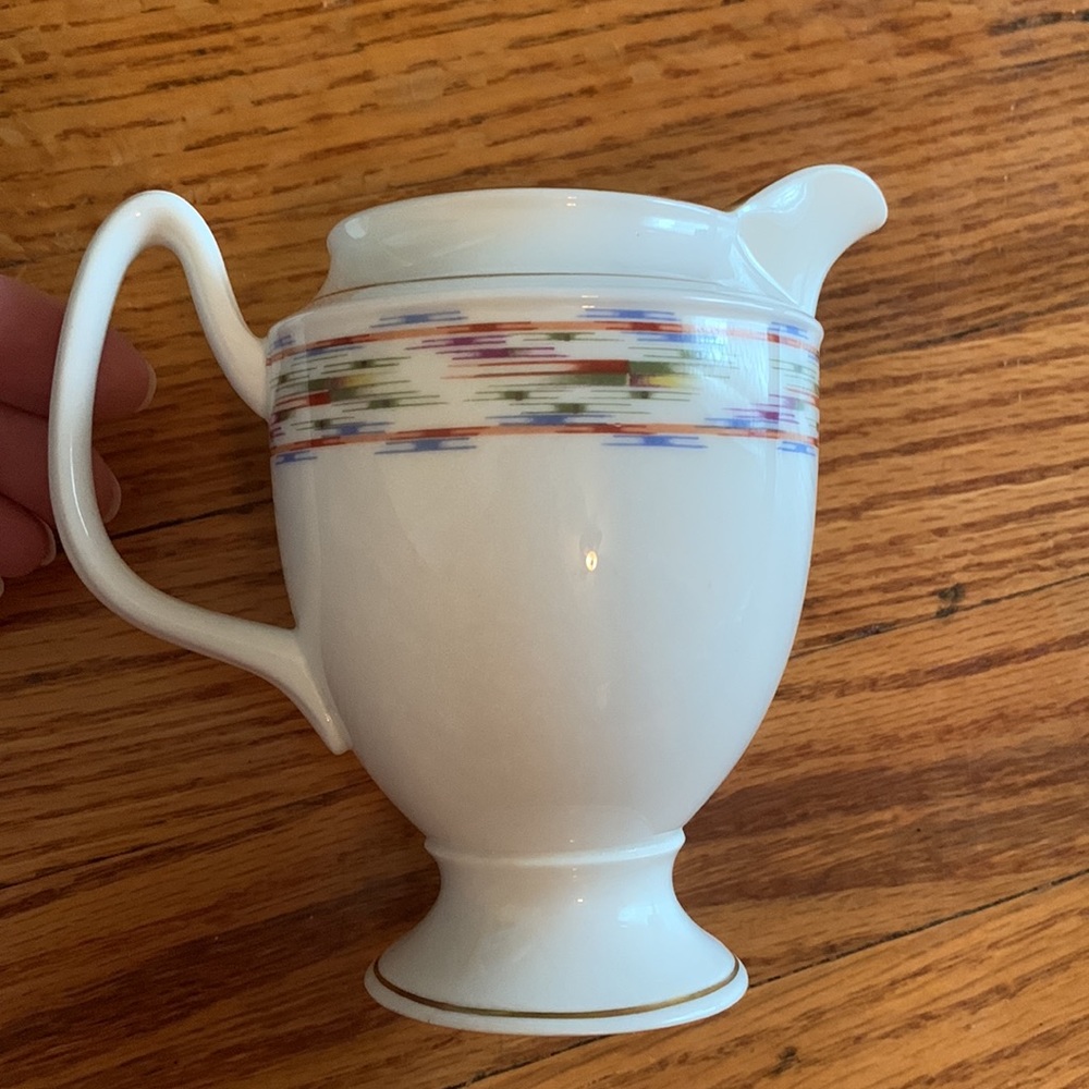 Vintage Coalport English fine China creamer/small vase 5” w gold rim/trim
